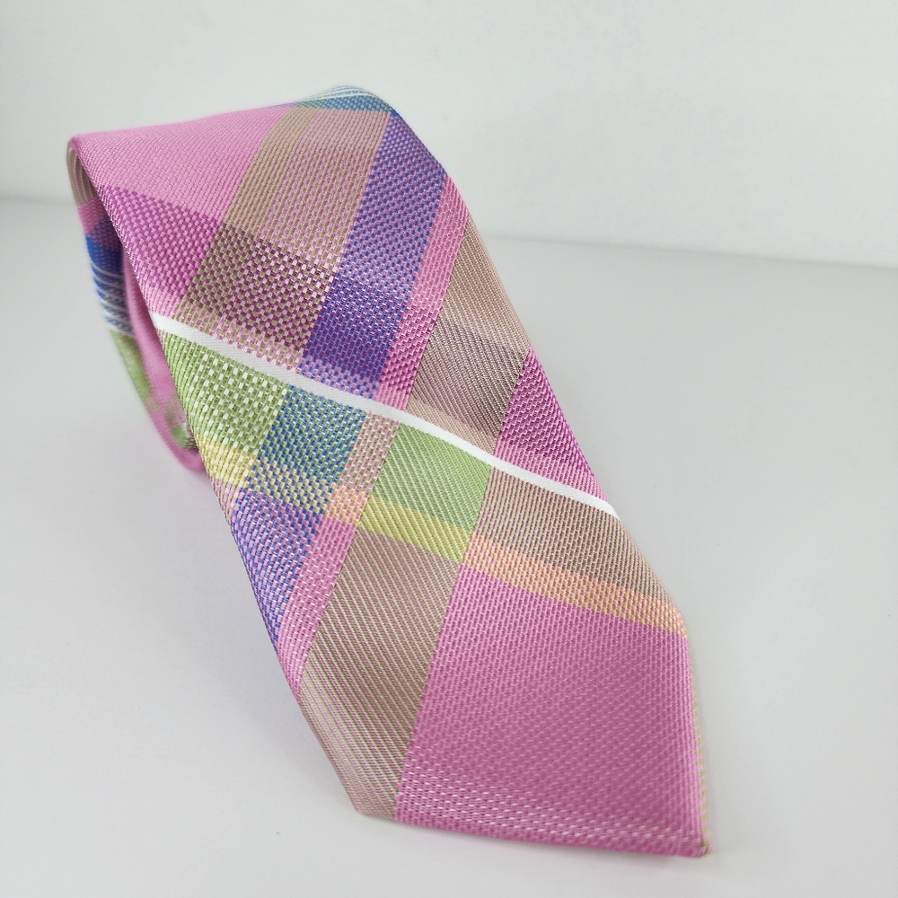VAN HEUSEN Pink Plaid Tie.